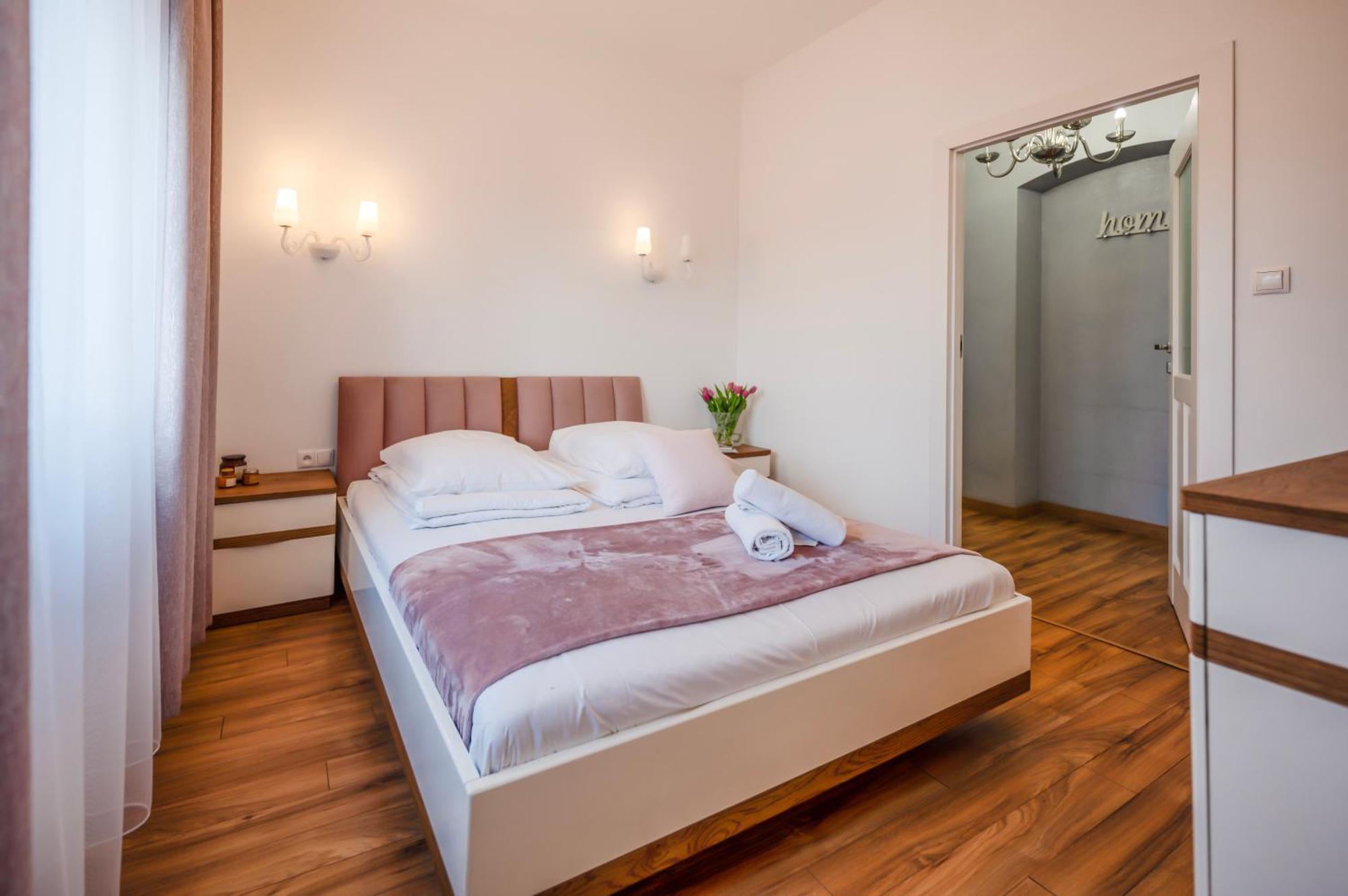 Florencja Parking Gratis Moxy Te&Am Cracow 克拉科夫 外观 照片